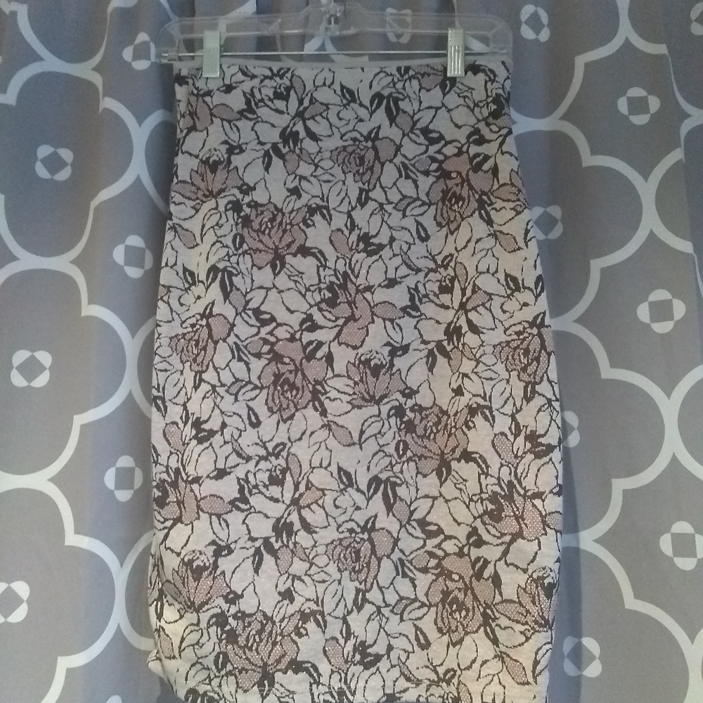 NWOT  Small Papermoon Pencil Skirt